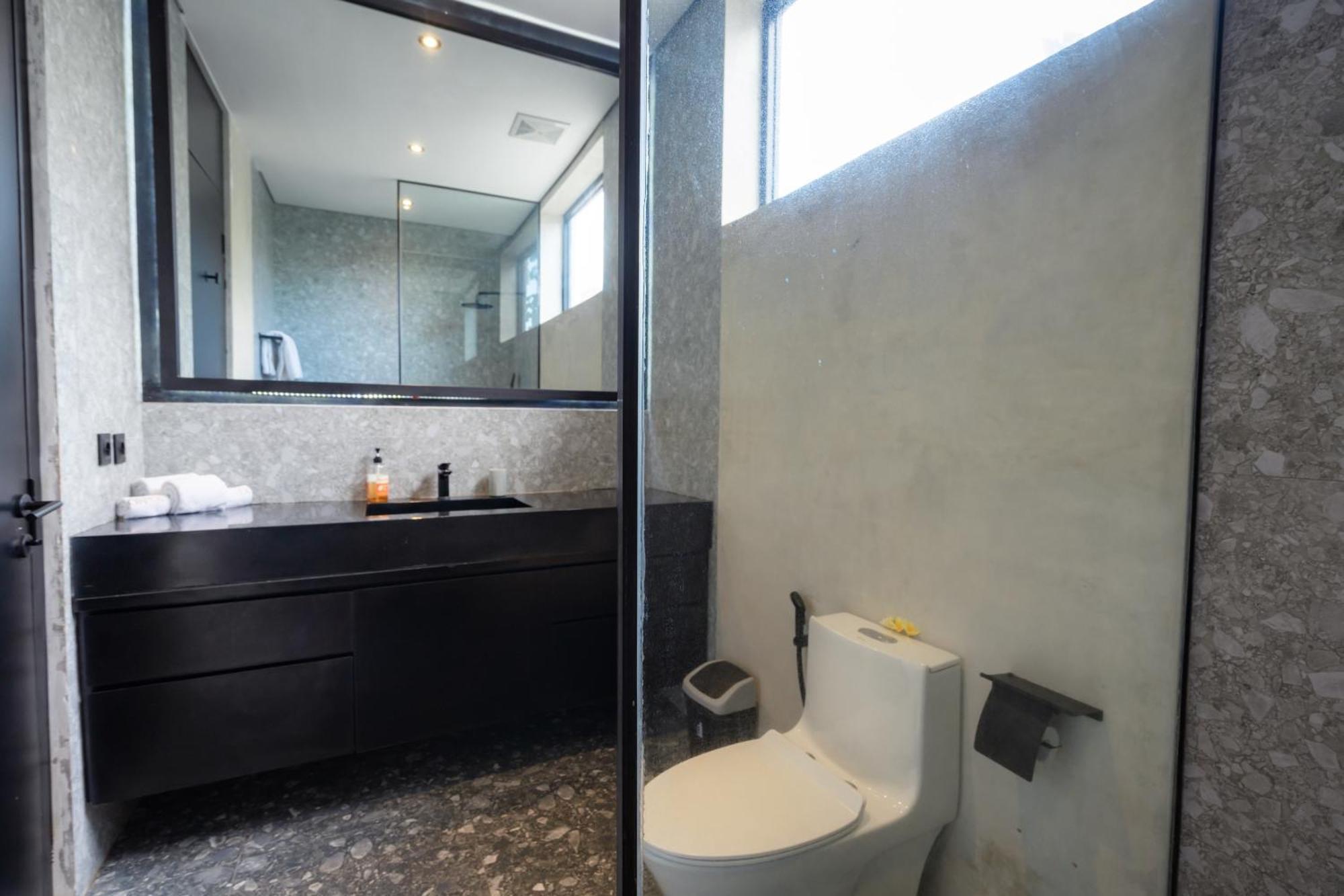 Onyx Beach Hotel Canggu Kültér fotó