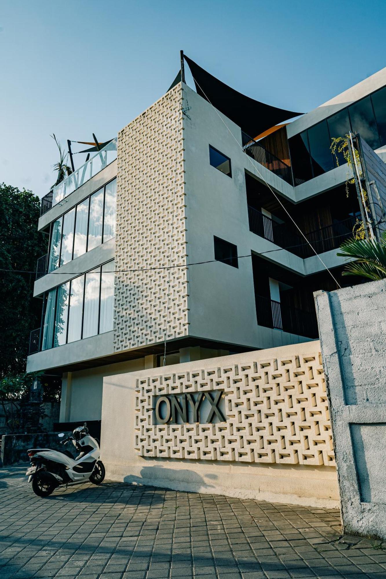 Onyx Beach Hotel Canggu Kültér fotó